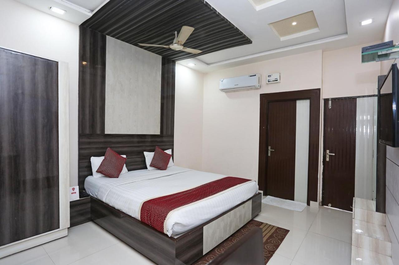 Oyo 3202 Hotel Gayatri Residency Agra  Extérieur photo