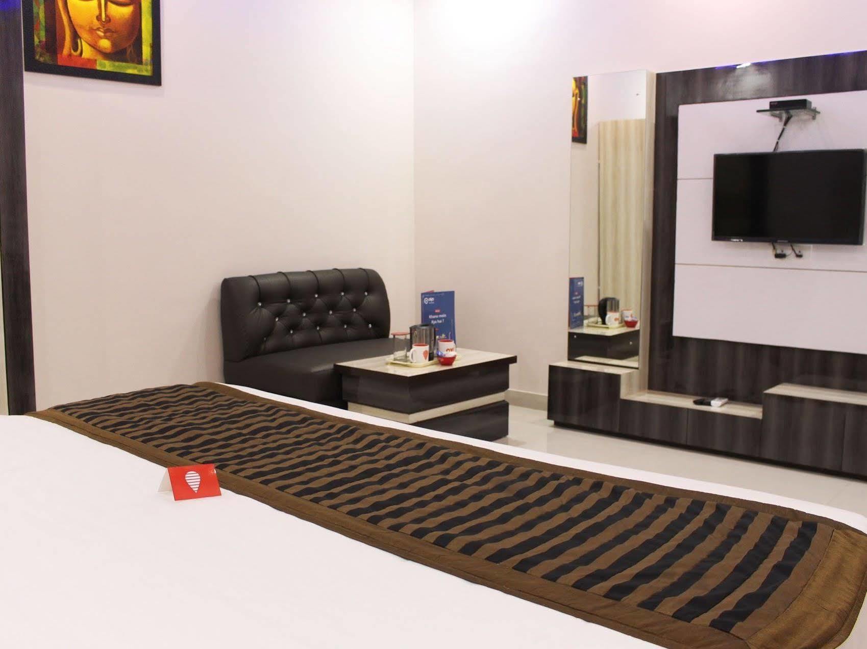 Oyo 3202 Hotel Gayatri Residency Agra  Extérieur photo